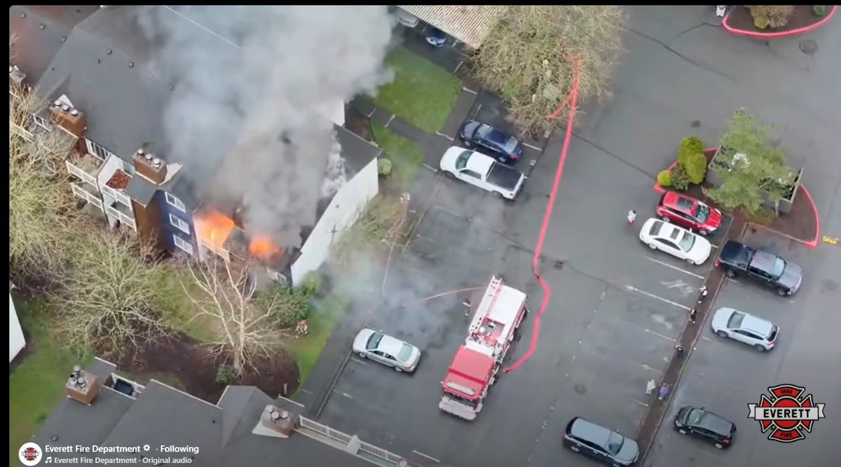 seenineverett's tweet photo. Here's the update from @EverettFire on a blaze at an apartment near Silver Lake in #Everett this morning. https://t.co/w8xExaWOlQ https://t.co/4tCsoGtGN4