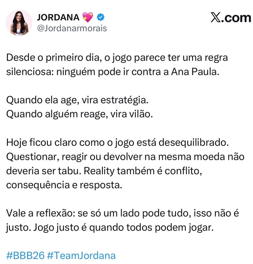 jellbrito's tweet photo. Curioso ver alguém falar tanto em “jogo justo” e “todos poderem jogar”, quando a própria trajetória levanta um debate que ela evita: entrou na faculdade por cotas raciais, mas até hoje ninguém sabe dizer qual é essa “parda” que ela reivindica ser.
#BBB26 #jornada #cotas https://t.co/Dh7YqKJ985