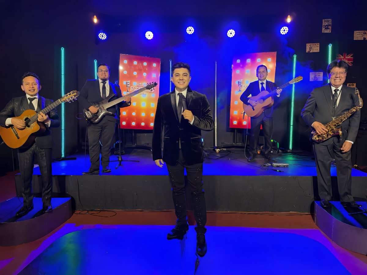 Inicio de semana e inicio de mes con motivación. Vamos a luchar Febrero 💪 Voy a estar en Carnavales con ustedes y arrancamos este Sábado 7 de febrero en Urcuquí con toda la banda. A seguir adelante con nuestra música y este legado que me dejó mi Grande. Nos vemos en el show 🎉