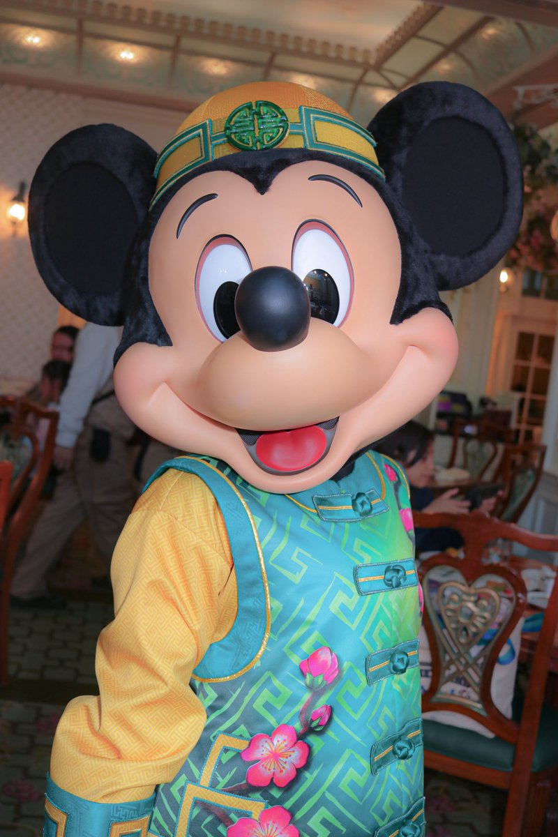 mi_mouse_'s tweet photo. 朝ごはんにこんな並ぶなんて今までなかったからびっくり！！
昨日のエンチャは席にも恵まれてたのよあって平和だった🥰💕 https://t.co/ffcG2XFBTW