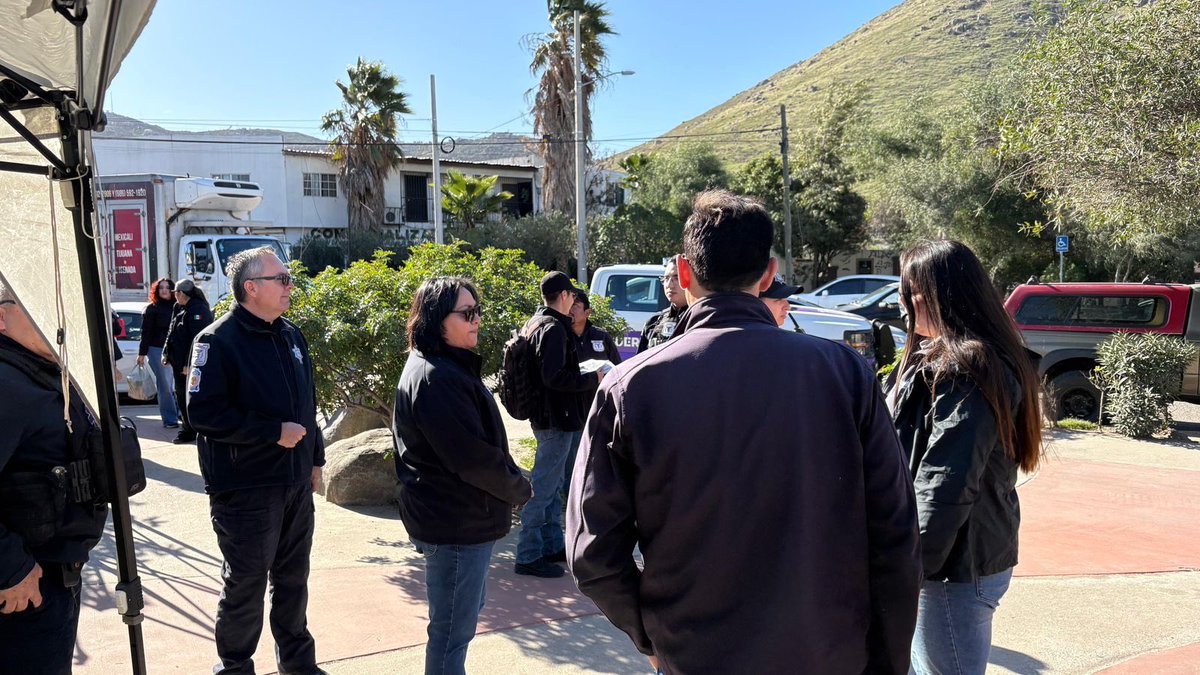 👣 La #prevención también se camina. En #Tecate realizamos una marcha exploratoria para identificar riesgos, fortalecer la seguridad comunitaria y escuchar de primera mano a vecinas y vecinos. La participación ciudadana es clave para construir entornos más seguros y solidarios.