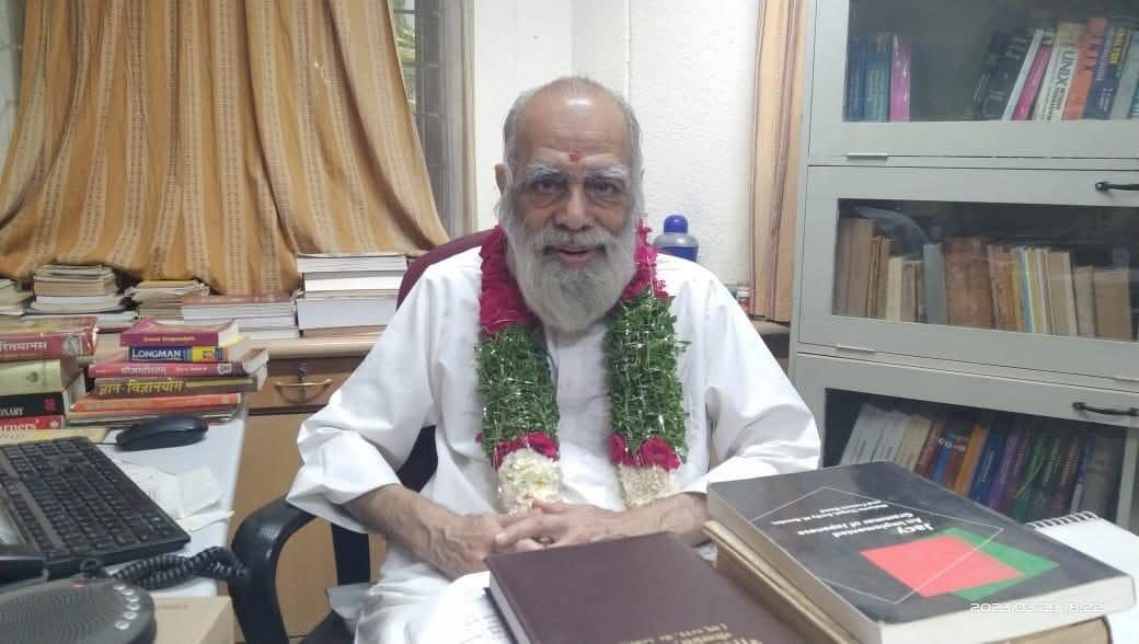 <a href="/AIOC2024/">Bharatiya Vidvat Parishat, Bangalore</a>  expresses its deepest condolences on the sad demise of Respected Ṛṣi Dr. Vineet Chaitanya Sir.  We offer our heartfelt श्रद्धांजली and remember him with the highest respect. May his ātmā attain sadgati. Om Śāntiḥ. 🙏🙏😓