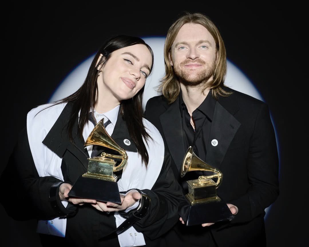 billieeilishtrs's tweet photo. Billie via @finneas’ Instagram! 💙

“Thank you billie thank you wildflower thank you recording academy” https://t.co/zj9RZ0eZRi