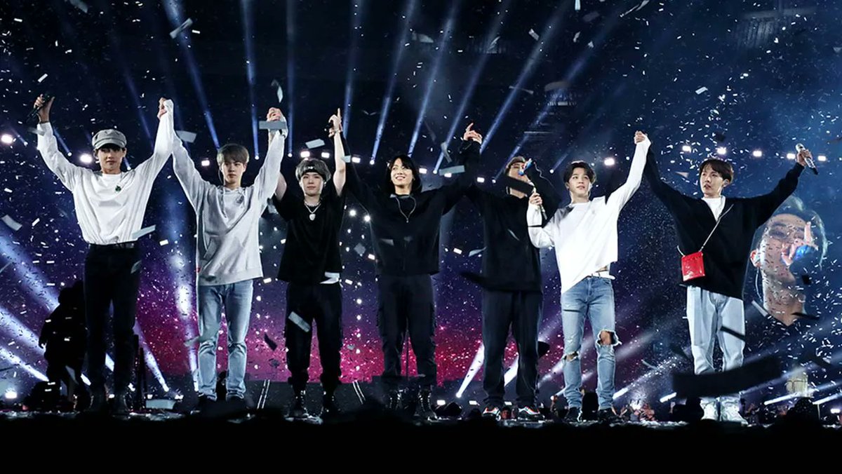 SpillHub's tweet photo. ARMY WE WON 😭🔥

🎤 BTS will perform live at Gwanghwamun Square on March 21

🎥 BTS: THE RETURN documentary drops March 27

Both streaming exclusively on Netflix 💜 https://t.co/srtlnMFgpT