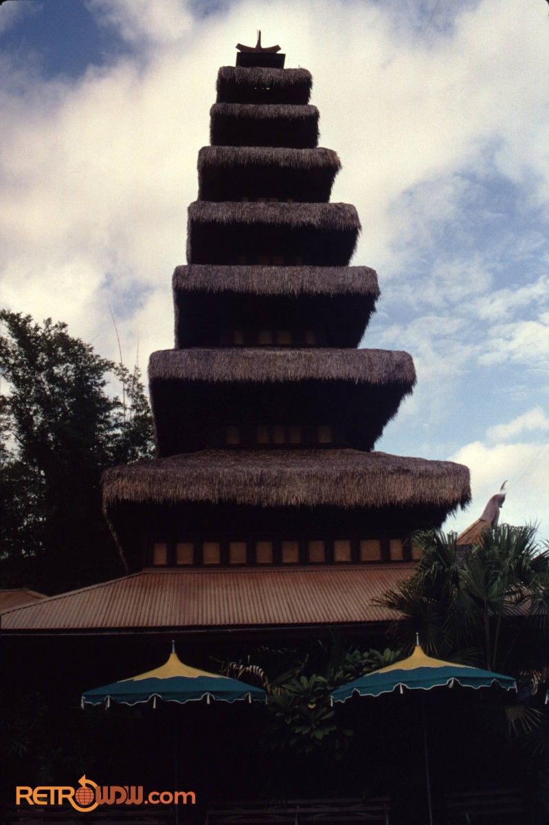 RetroWDW.com tweet media