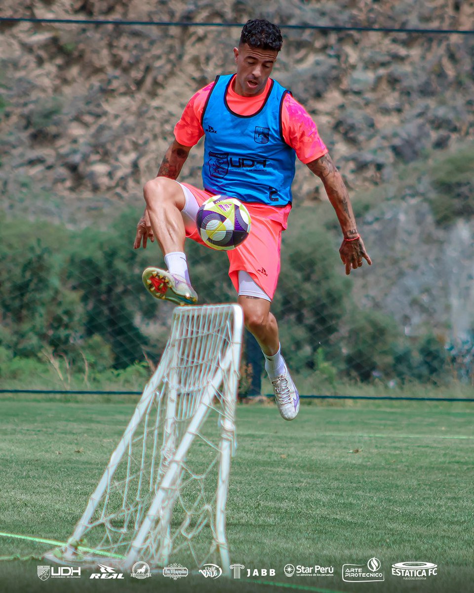 AlianzaUDH's tweet photo. 📸🔛

Gran inicio de semana.

#VamosHuánuco
#VamosAlianzaUDH 🔴🔵 https://t.co/1TfSiqL3cz