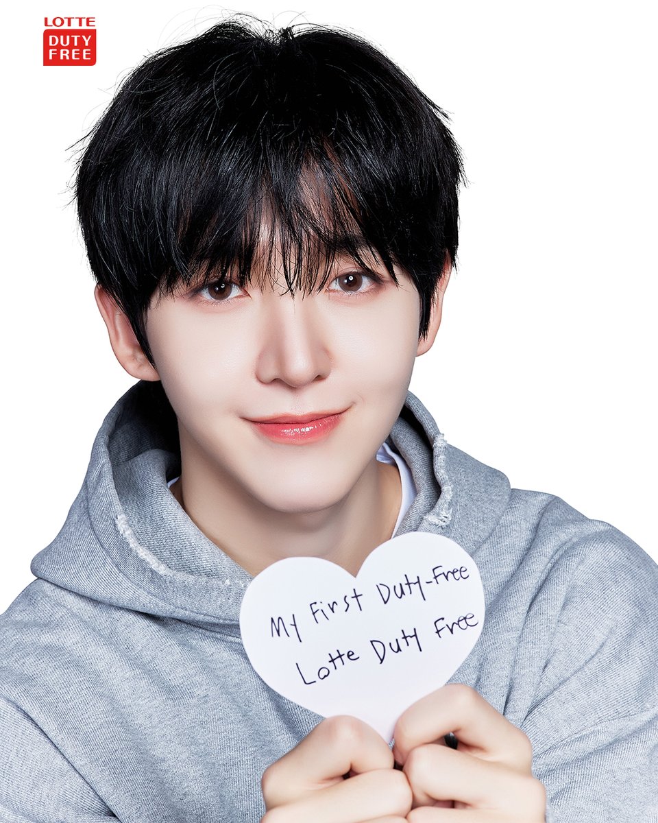 lottedfs_global's tweet photo. LOTTE DUTY FREE X KickFlip(@kickflip_jype)

동현의 First Duty Free는?
LOTTE DUTY FREE!

앞으로 펼쳐질 킥플립과 롯데면세점의
새로운 여정을 함께해요✨

킥플립 멤버들이 전하는 롯데면세점의
다양한 혜택과 소식들을 기대해주세요! https://t.co/pGkZwcffGu