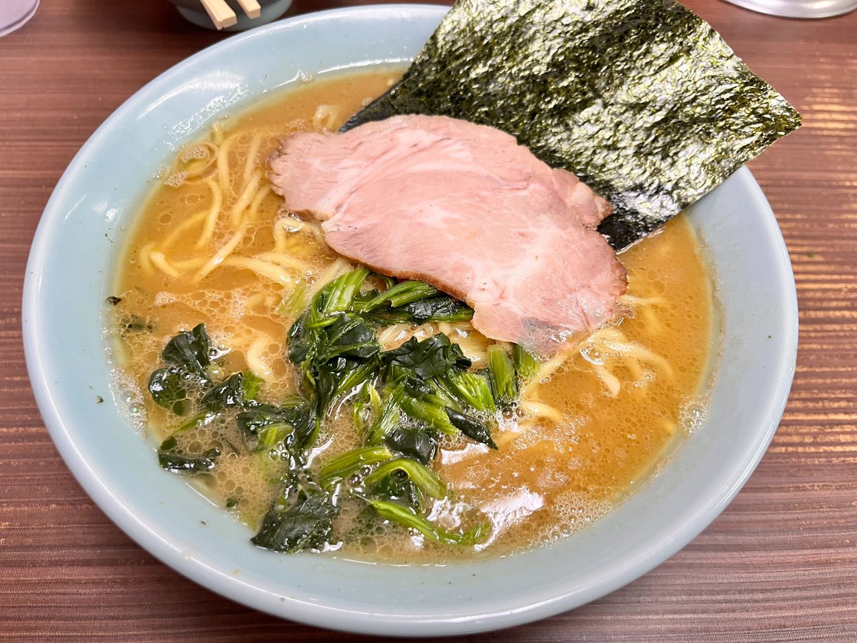 higuchi_olive's tweet photo. 先週末は友達と「毎日サウナ」へ

普段体験しない薪サウナの熱気がやばすぎて
最高に整いました🔥🧖
日曜16時頃は比較的空いてて狙い目です。

その後に行った家系も最高でした。
#サウナ #サ活 #武蔵家 https://t.co/lc8ih0F1J2