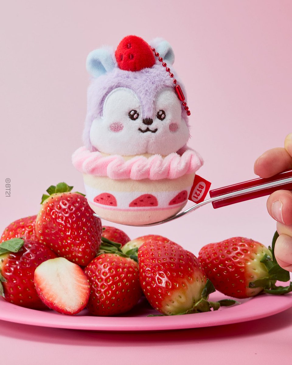LINEFRIENDSinfo's tweet photo. 짠 ✨ 주문하신 BT21 딸기 타르트 나왔습니다 🍓
다른 메뉴들도 하나씩 맛보고 가세요!

BT21 STRAWBERRY PARTY

📍라인프렌즈 온오프라인 스토어
🔗 https://t.co/ECSi87s2Fl https://t.co/qDTzSKtSlp