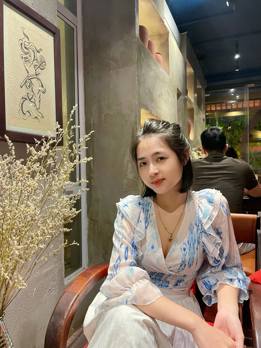 Mỹ Lan tweet media