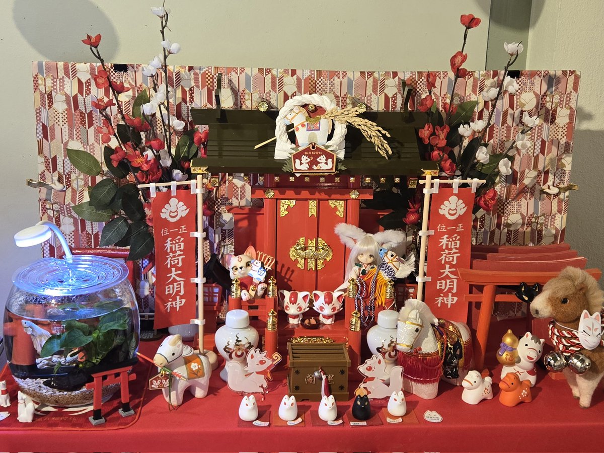 ⛩️神社出張のお知らせ⛩️ ＼只今開催中／ 🦊 #初午きつね展 1月31日