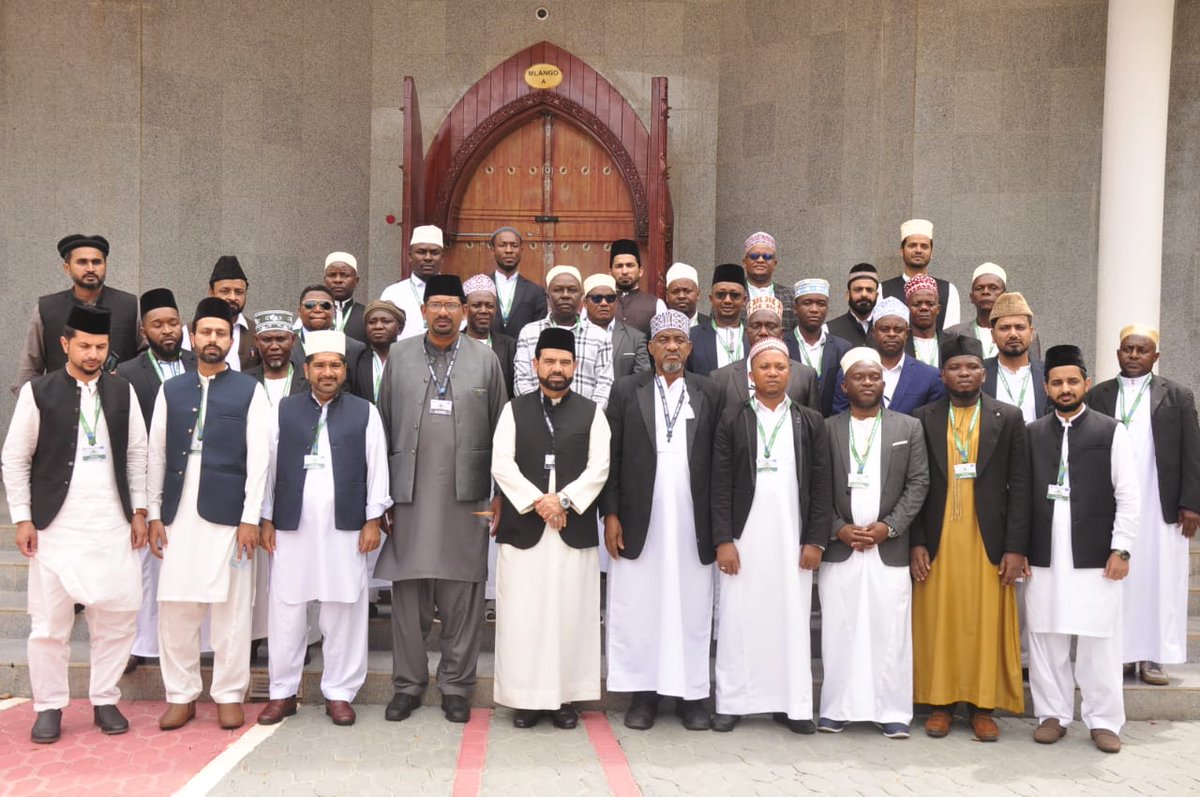 Jamia Ahmadiyya Tanzania tweet media