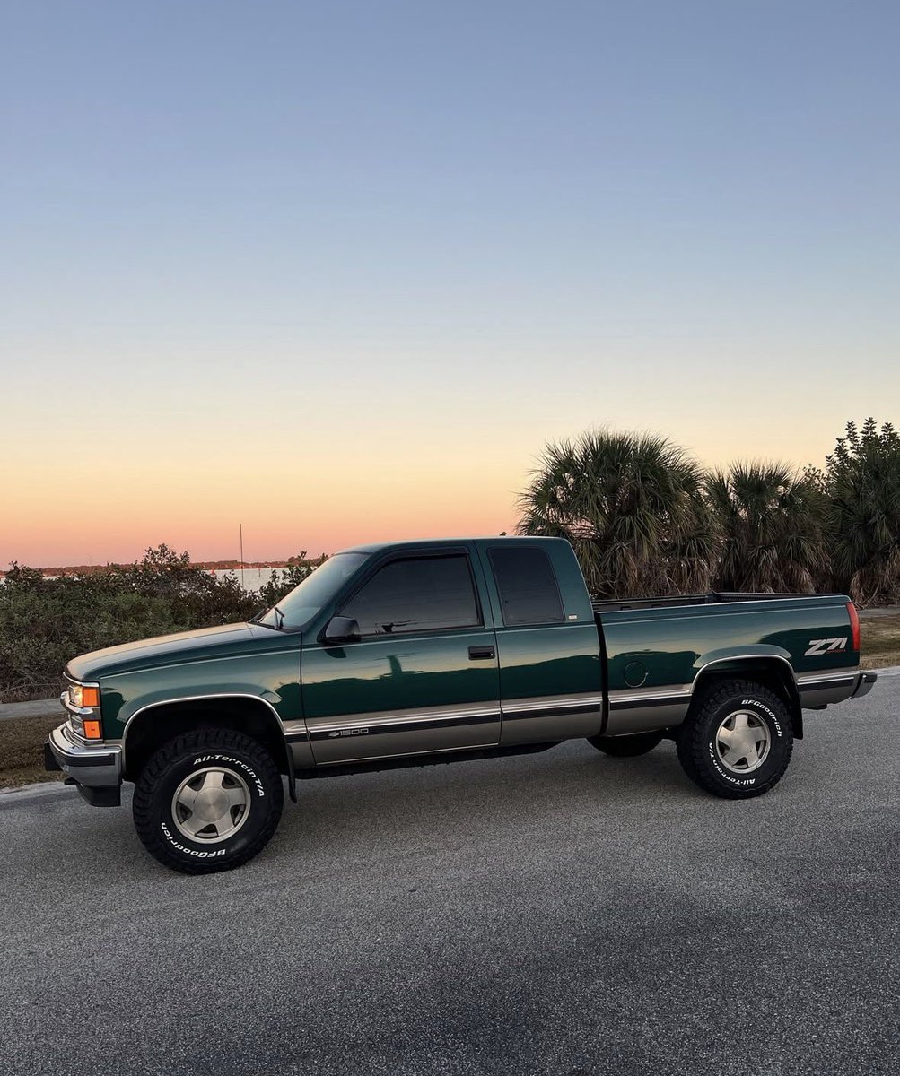zyniac6969's tweet photo. Lotta people probably want a brand new vehicle after argument school. Nope. Not me. Give me a low-mileage ‘98 3-door https://t.co/9Asbsx1GzV