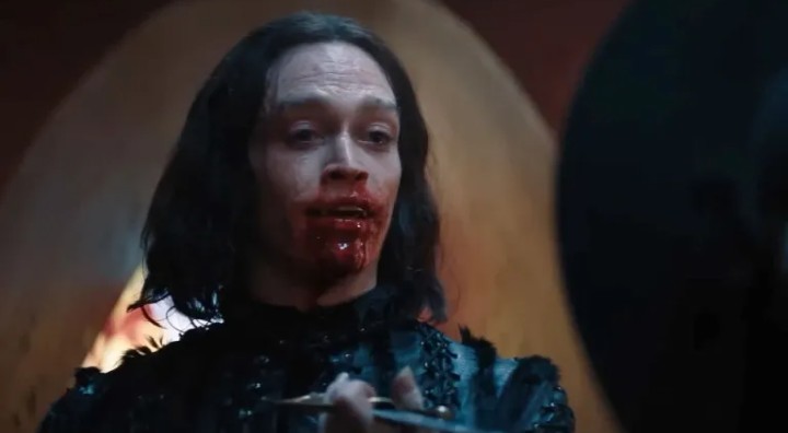 filmcritique77's tweet photo. #Dracula reimagines the classic vampire myth as an emotionally charged tragic romance yet its inconsistent tone holds it back from genre-defining greatness. Luc Besson's adaptation is still elevated by Caleb Landry Jones' haunting lead performance and Danny Elfman's lush score. https://t.co/ZJLPcBTeNO