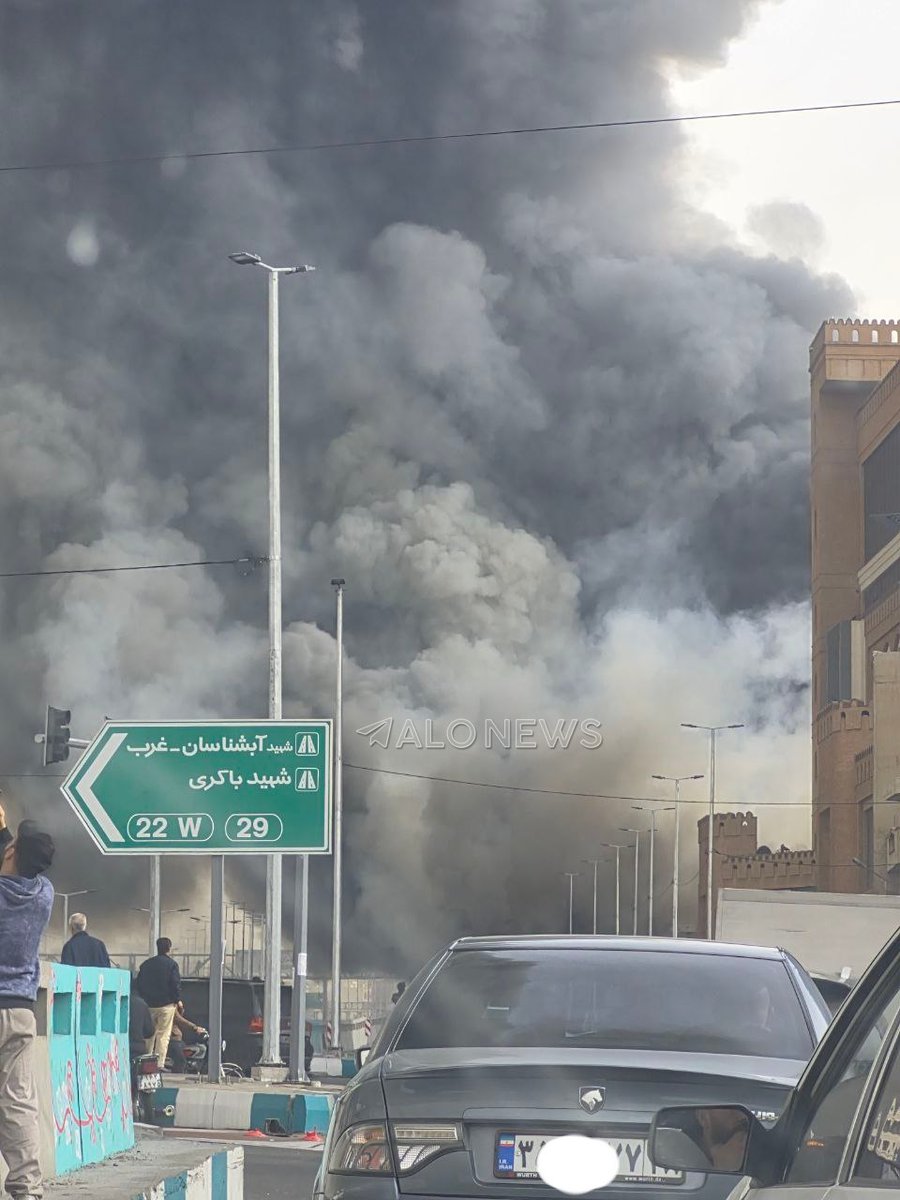 misstymemory's tweet image. بازار جنت آباد عین چی داره میسوزه