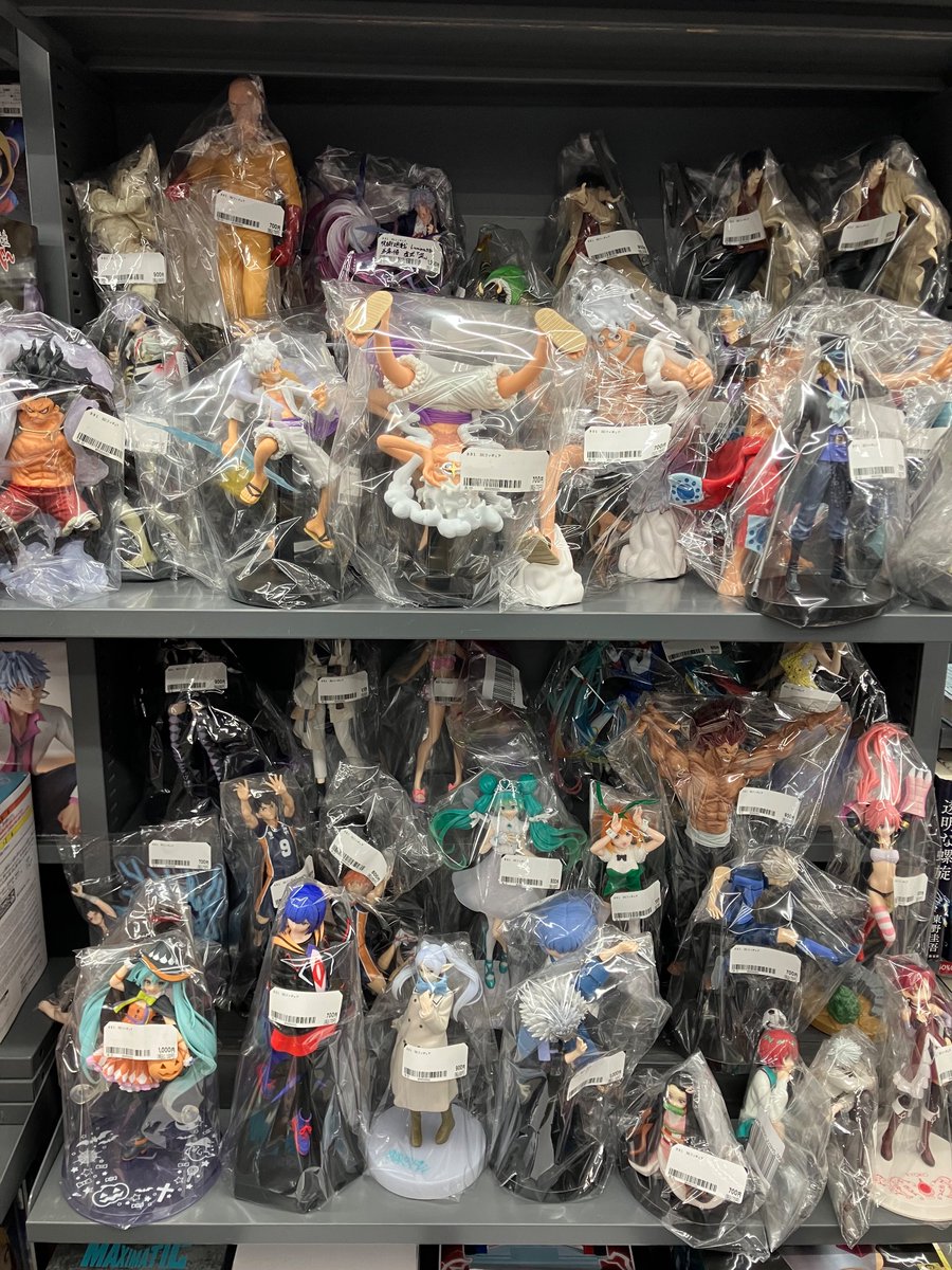 ホビー】 箱無し特価フィギュアコーナーにフィギュアを補充させて頂き