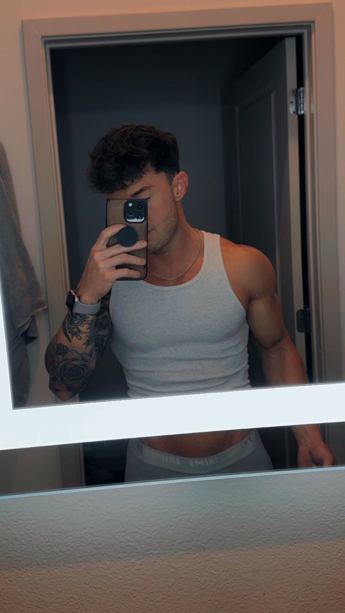 TikTok Sluts tweet media
