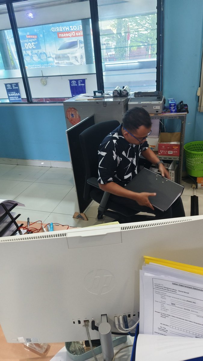 tiap urusan sama admin anxiety ku kumat deh,, 😤😤