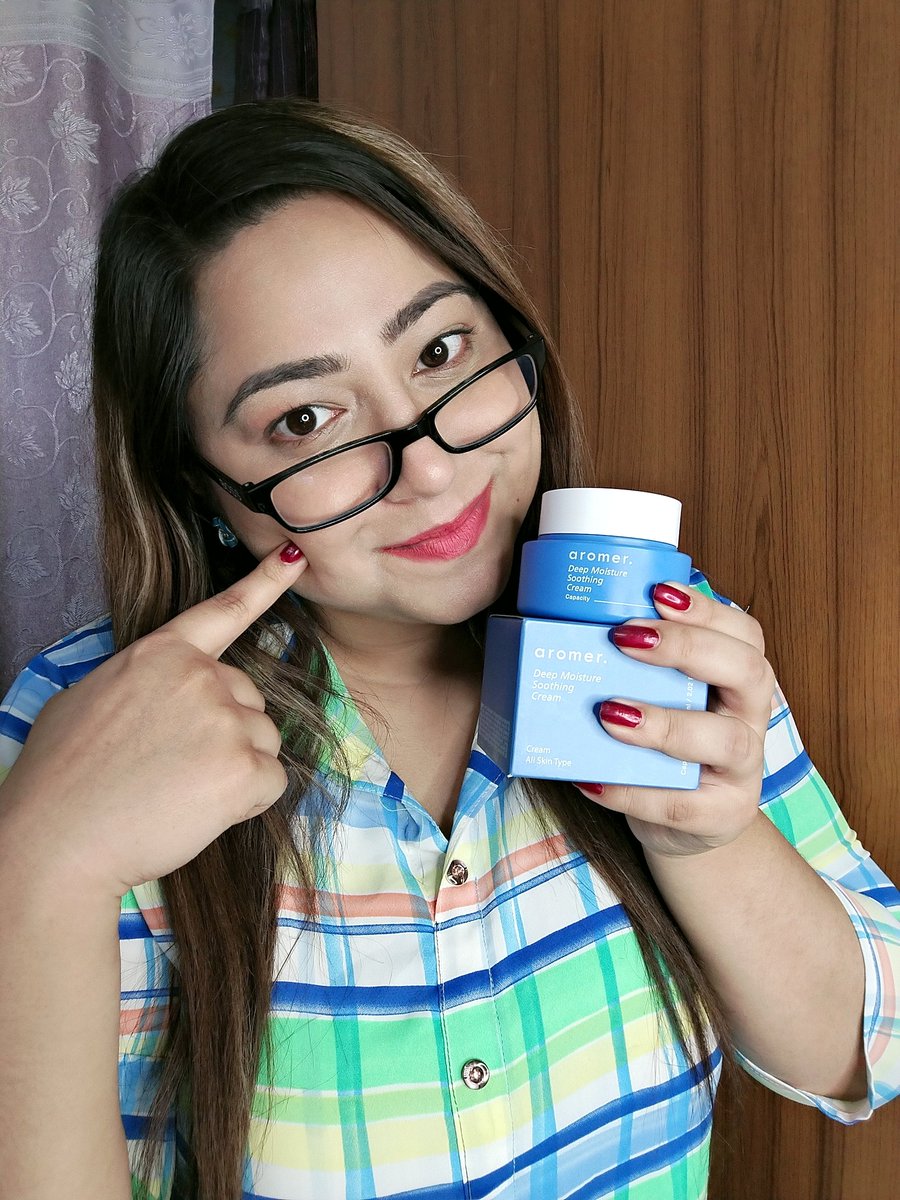 Isponthaurmi9's tweet photo. ✨ Dry & Sensitive Skin এর পারফেক্ট সলিউশন! ✨
🌿 aromer. Deep Moisture Soothing Cream
ত্বক যদি রুক্ষ, শুষ্ক বা সহজে জ্বালা করে—তাহলে এই ক্রিমটাই হতে পারে তোমার ডেইলি স্কিন কেয়ার হিরো 💚
#Aromer #DeepMoisture #SoothingCream https://t.co/6CV22GL0RM