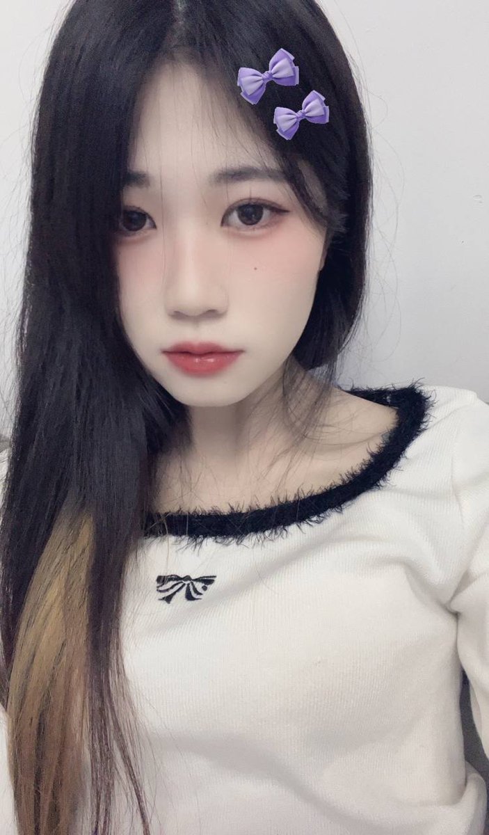 人只能来世上一回。余生好好珍惜身边陪伴的那个人吧，毕竟没有下辈子。

晋中市榆次区傅山广场

👉✈️:t.me/HannahHarris55…

全以上压

#山西

#晋中