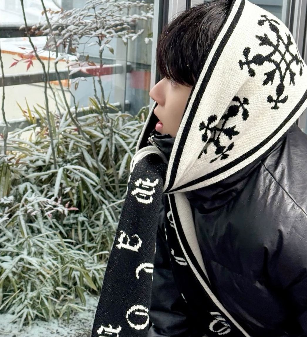 🧸🍒 tweet media