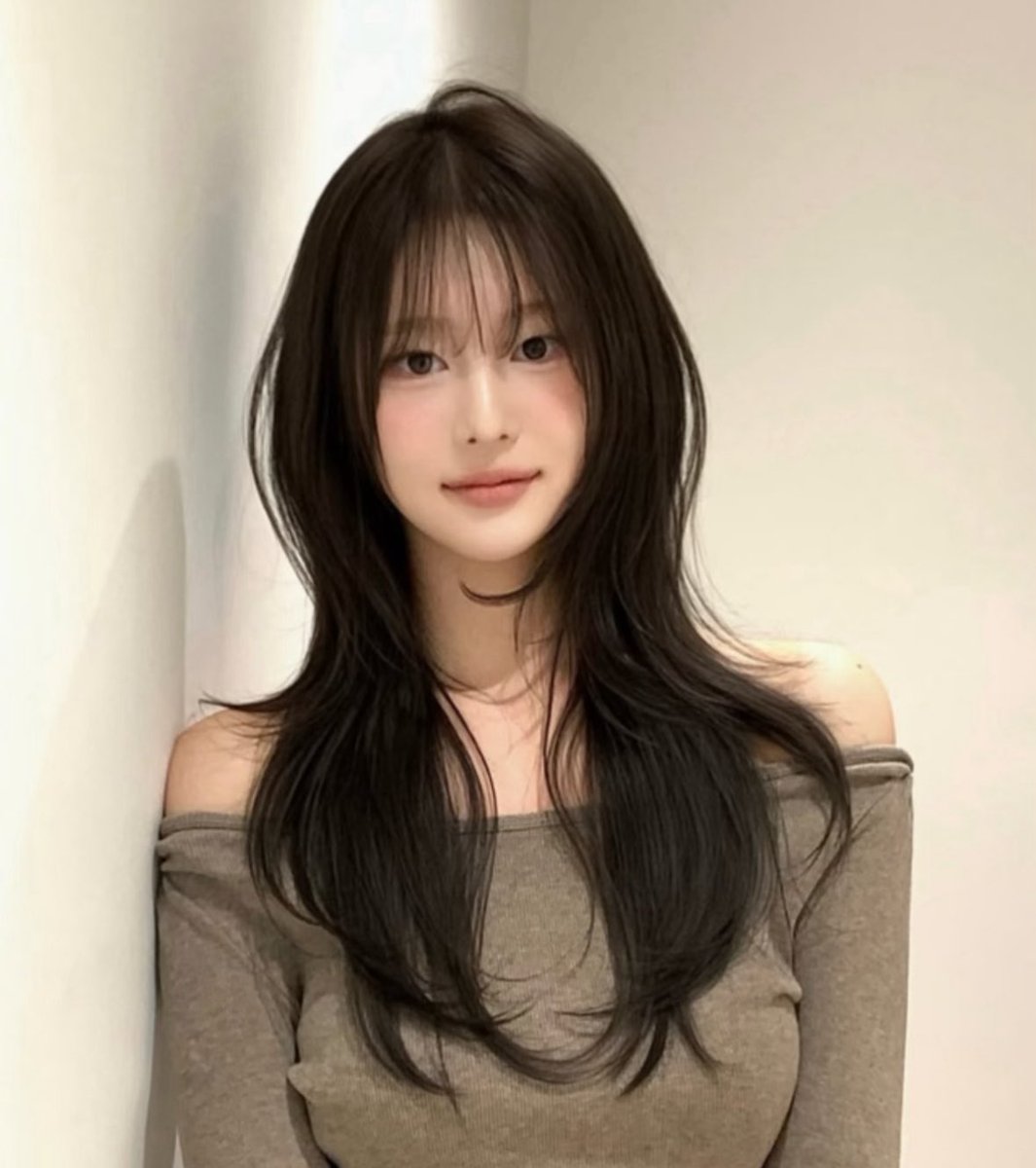 mi_nal_mi's tweet image. こんな髪型どうしたらできる……❓
まじでこれしてるお姉様共通して爆美人すぎて早くそっちの仲間入りしたい……🥺🥺