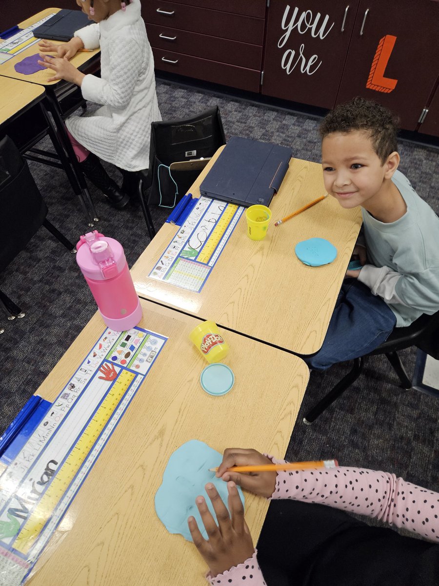 Mr. Sullivan tweet media