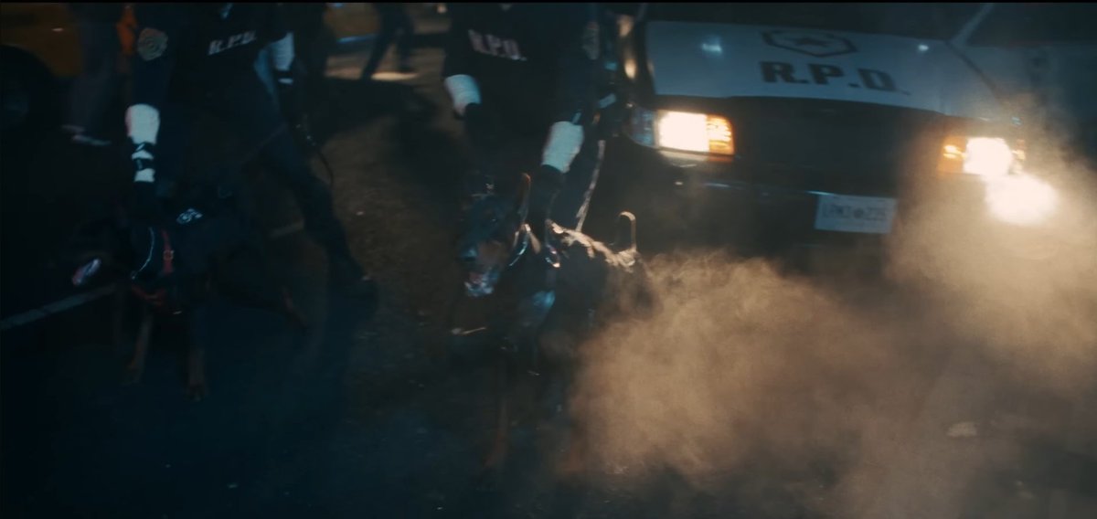 milspec_mi's tweet image. バイオハザード レクイエムの短編映画めちゃくちゃ出来良いな…ラクーンシティのゾンビアウトブレイク発生直後にラクーン市警察が市街地に警察犬投入してたり、緊急搬送を行う救急隊や隊列を組んで進む隊員らの姿もあったりしてかなり良かった
市街地戦を長編で見たい()
youtu.be/Xd72Q0Tg4ug?si…