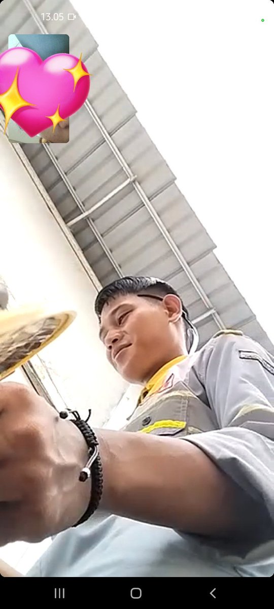 affa_dw02's tweet photo. Hai bro-ku, ku ubah jd sayangku 🤍 hee
Terimakasih di setiap dering telp disela-sela disibukmu. Aku suka.
Terimakasih sudah berusaha sebaik²nya diperjalanan kali ini.
Pegang dan peluk erat sama² sampai pulang dirumah yg sama yaa 🤍
Perjalanan masih panjang.
Sehat selalu mas ❤️‍🩹 https://t.co/qVsRItfQ3h