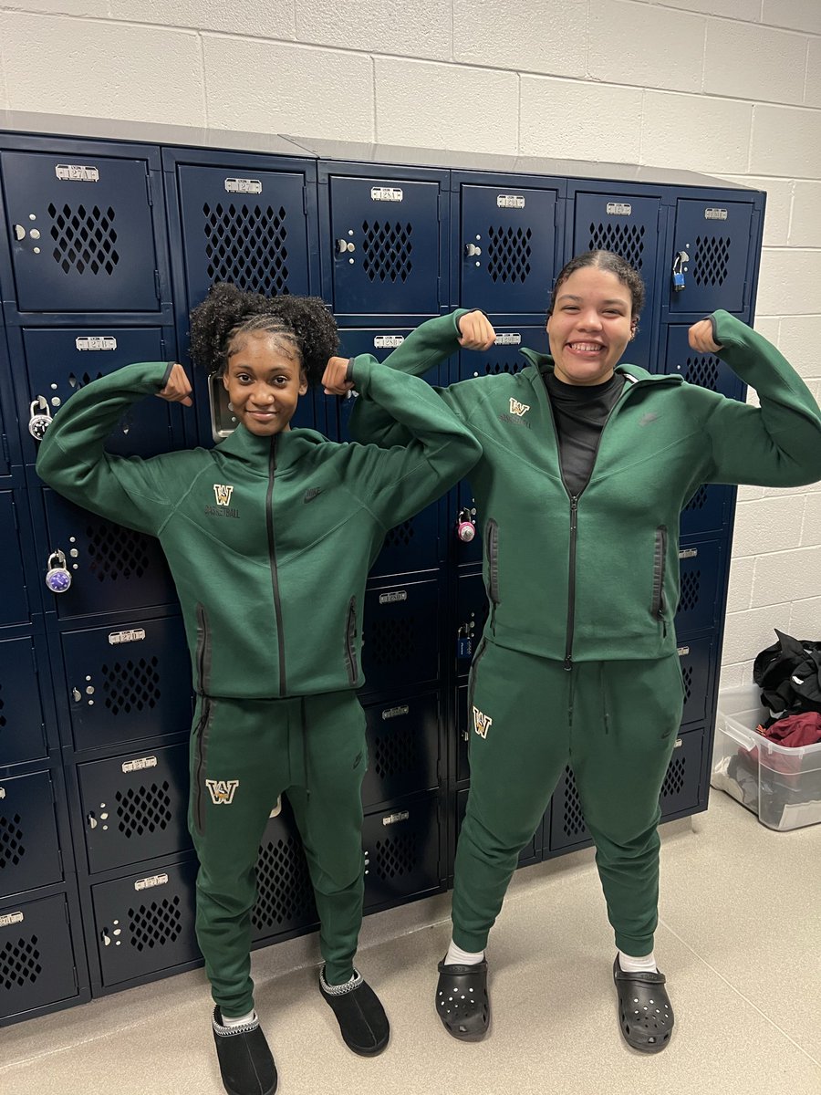 Great TEAM win tonight at Colgan!! It’s always good to go into someone else’s gym and find a way to win as it builds CHAMPIONSHIP CHARACTER!!🔰🏀

<a href="/ZoeyCoffer/">Zoey Coffer</a> - 21pts, 3ast
Ayslenn Paulino - 12pts, 4rebs
Zoey Kellum - 9pts, 6rebs, 1blk
Eleona Wilkins  - 7pts, 3stls

#vikingpride