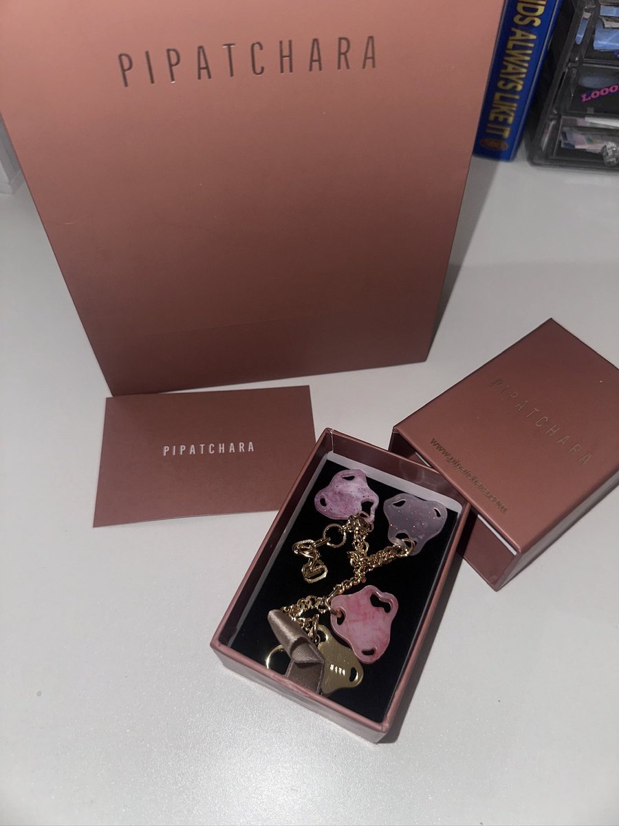 chijeu___'s tweet photo. ส่งต่อ pipatchara💌💕
สภาพตามการใช้งานเลยค่าา 
1200รวมส่ง มีกล่อง
ทักมาสอบถามพตได้เลยนะค้า🥺

#pipatchara #ส่งต่อpipatchara #pandora #pipatcharaส่งต่อ #ส่งต่อเสื้อผ้า https://t.co/1fpnGKEQ6k