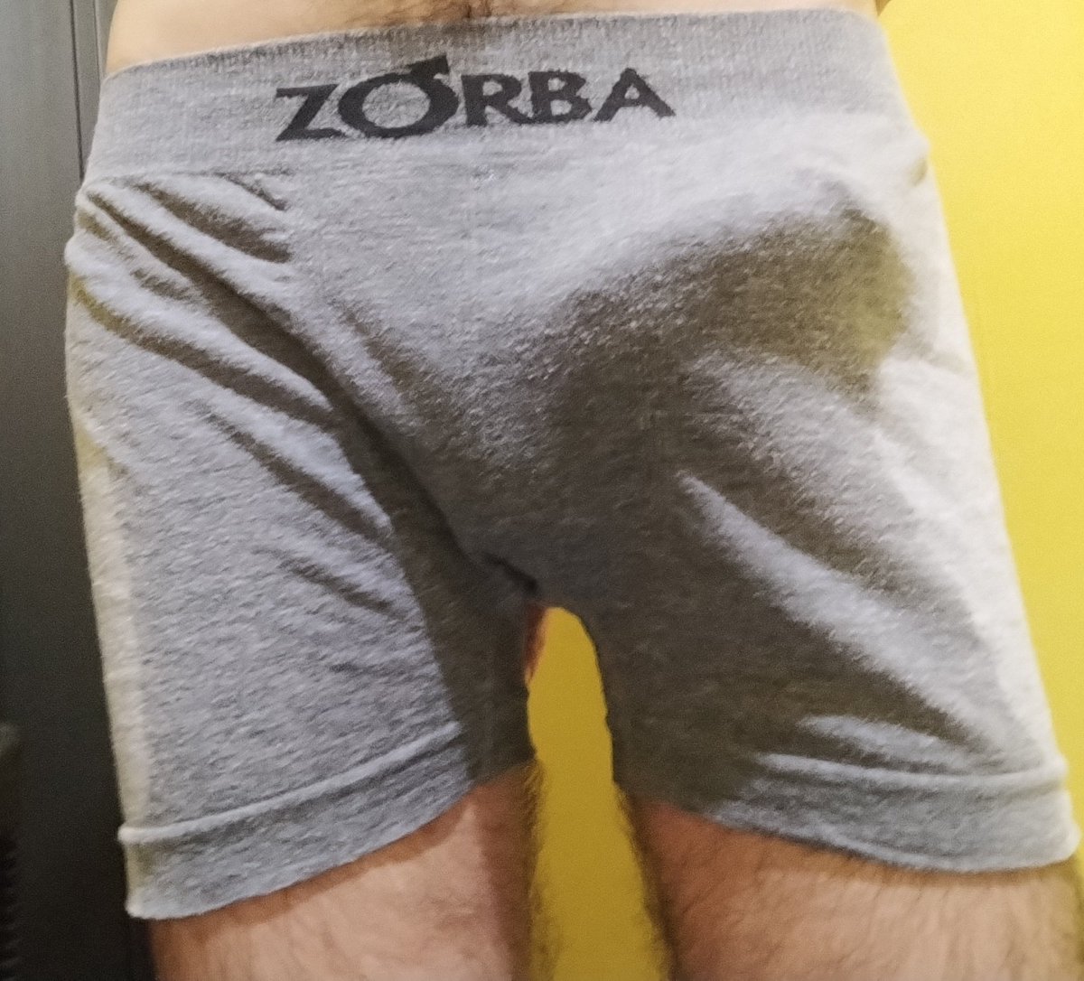 Daemon_Kink's tweet photo. Fui vazando de pouco em pouco e quando vi já estava assim...

Talvez eu realmente precise voltar para as fraldas. Como punição, acho que vou ter que dormir molhada mesmo.

#omorashi #wetting #peepants #abdl https://t.co/j58QoBxaro