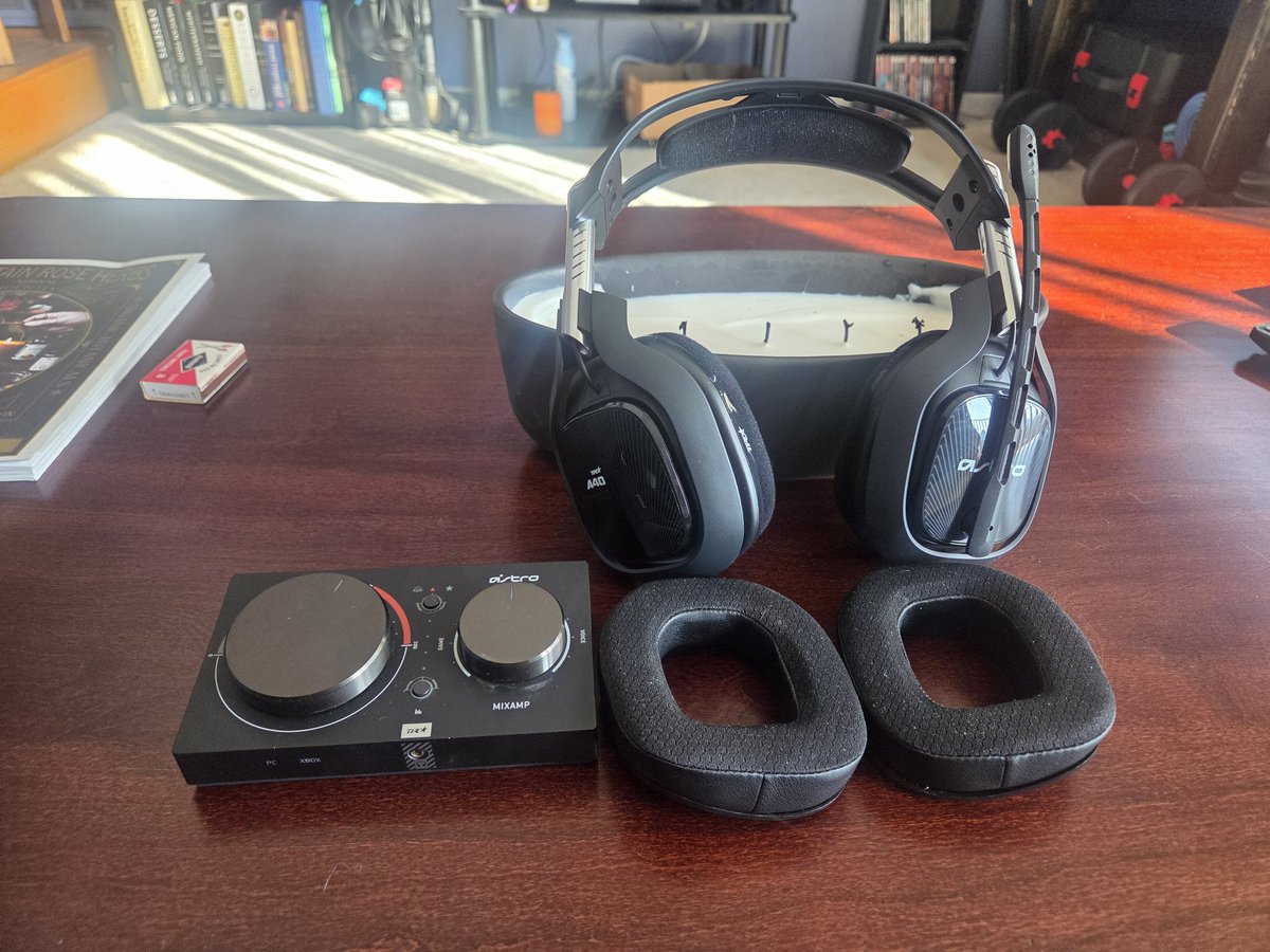 FortunePayback's tweet photo. Today I am finally retiring my headset of 8 years and picked up a new one! Took me a while to find another A40 model since Logitech discontinued them. Only the second headset i've ever owned, the first being a Turtle Beach, and I don't know if i'll ever not own an Astro. https://t.co/jsvAxhWxVy