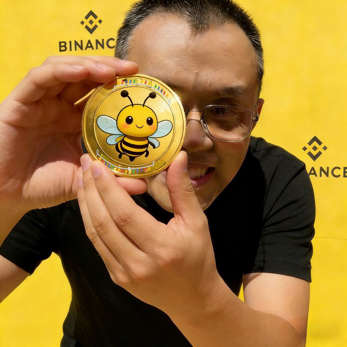 HIVE_BSC's tweet photo. A strong community isn’t built overnight.
It forms through shared values, repeated actions, and trust earned over time.

More people are showing up.
Conversations are getting deeper.
Coordination is becoming clearer.

What we’re seeing with the $HIVE community isn’t noise — it’s structure taking shape.
Slow, steady, and increasingly resilient. 🐝