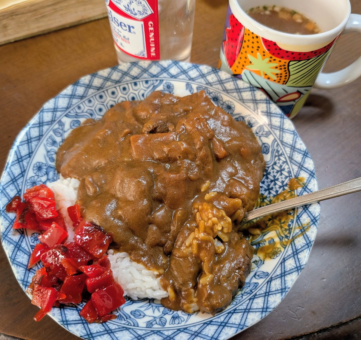 朝カレー。今回は半量で作ったのでコレでカレーは終了。最後はウルトラ式簡易ドライカレーか。 