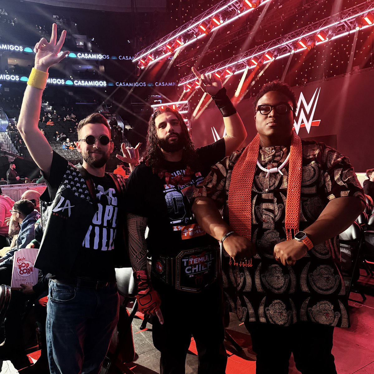 <a href="/MrSantiZap/">SantiZap</a> Met <a href="/LAKnightWWE/">big blood</a> and <a href="/WWERomanReigns/">Roman Reigns</a> while witnessing Oba debut can’t complain 7.5/10 RAW 🔥