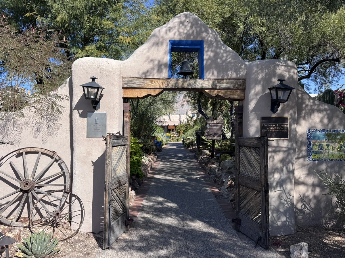 ConferenceEvent's tweet image. Your attendees may never see so many cacti again during one trip! Tucson really stands out, offering rich culture and history, upgraded rooms, authentic western opportunities and gorgeous scenery.  It’s more than just desert views in this charming destination.