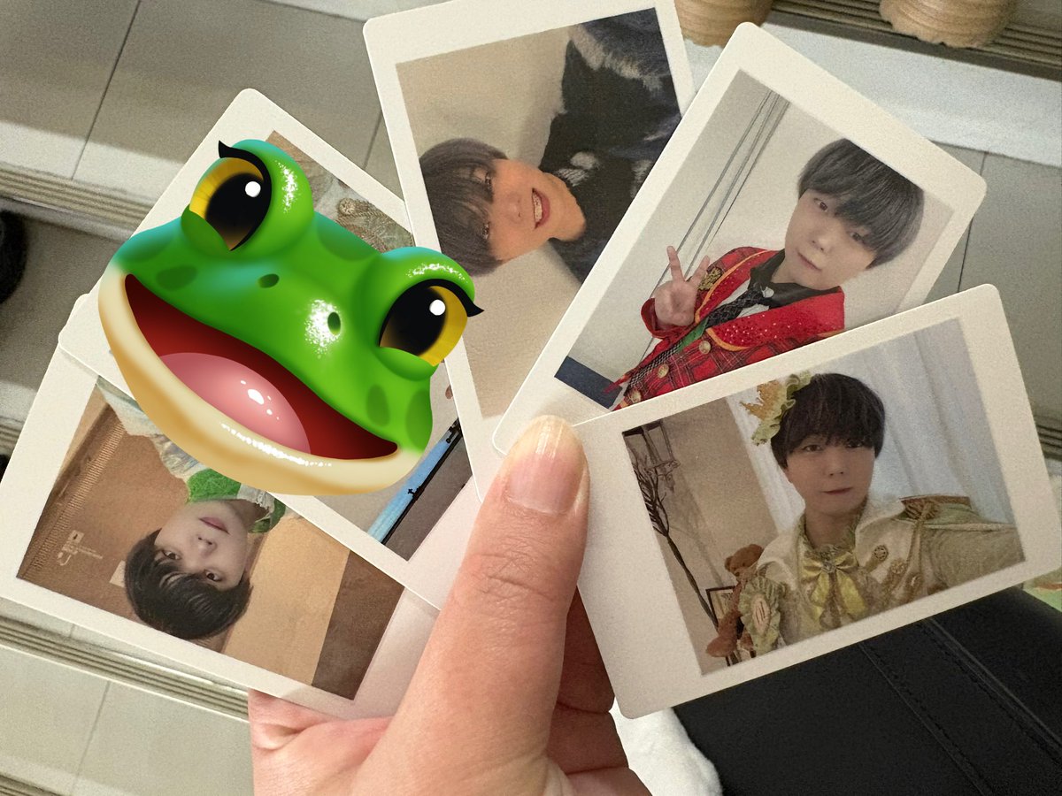 えむ tweet media