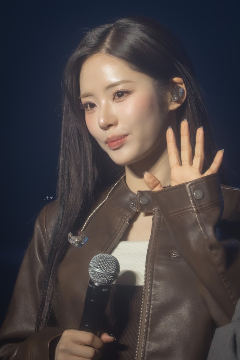 Kooo999koo's tweet image. 260201                 

🥰

#fromis_9 #프로미스나인 #박지원