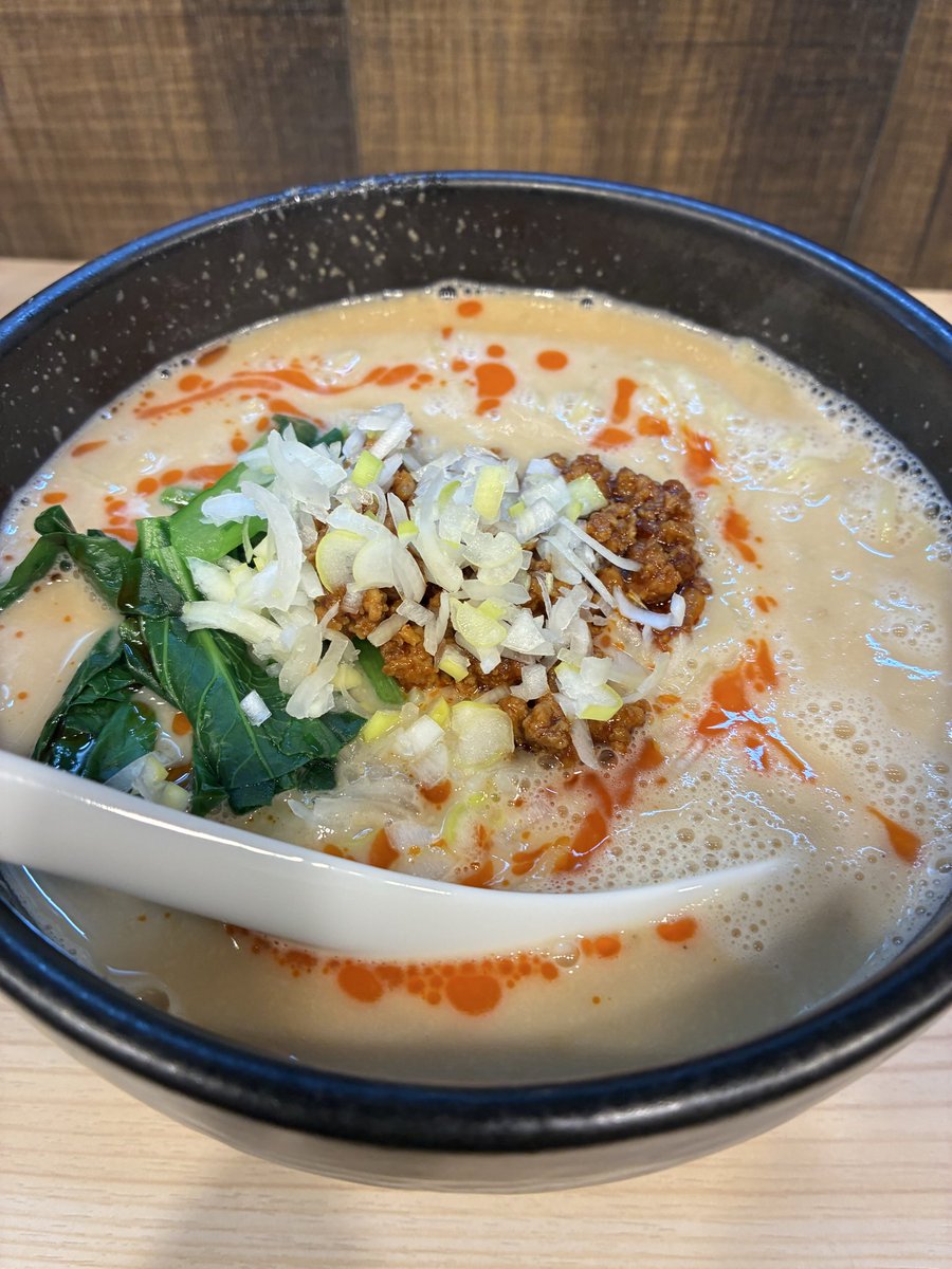 白湯担々麺
スープ❤︎
★★★★☆