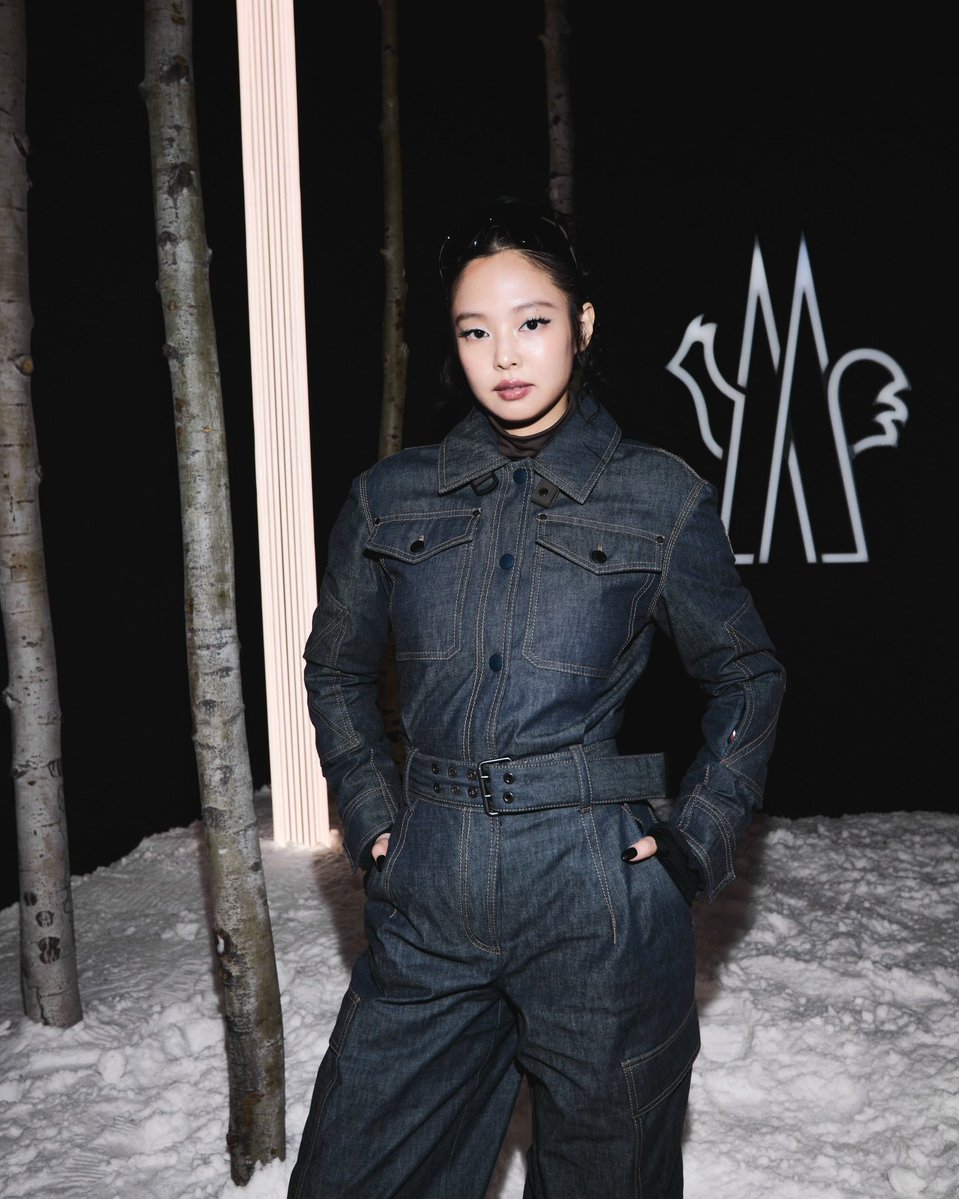 260203 Official photos of #JENNIE at the <a href="/Moncler/">Moncler</a> Grenoble Fall/Winter 2026 Show via Vogue Korea and other Korean magazines.