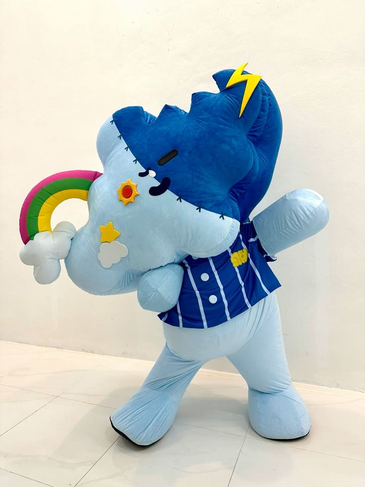 MayTae1998's tweet image. Happy Birthday to our twins. Let's grow up together and make memories together. May you receive lots of love from your grandparents and moms. Please support your two dads to have lots of movement.

#SMYLE #NEONA
#SkyNani #สกายนานิ
#SMYLENEONA1ขวบแล้วจ้า