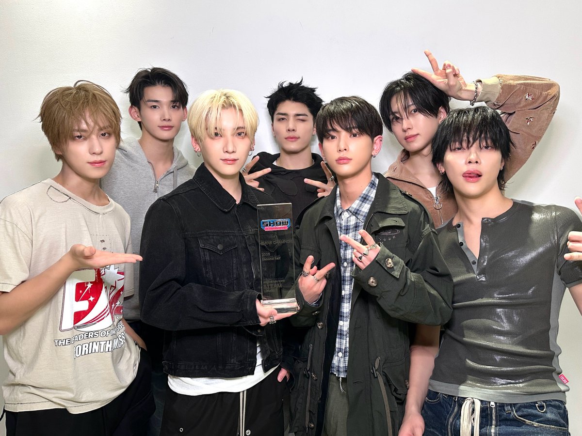 아이돌챔프 tweet media