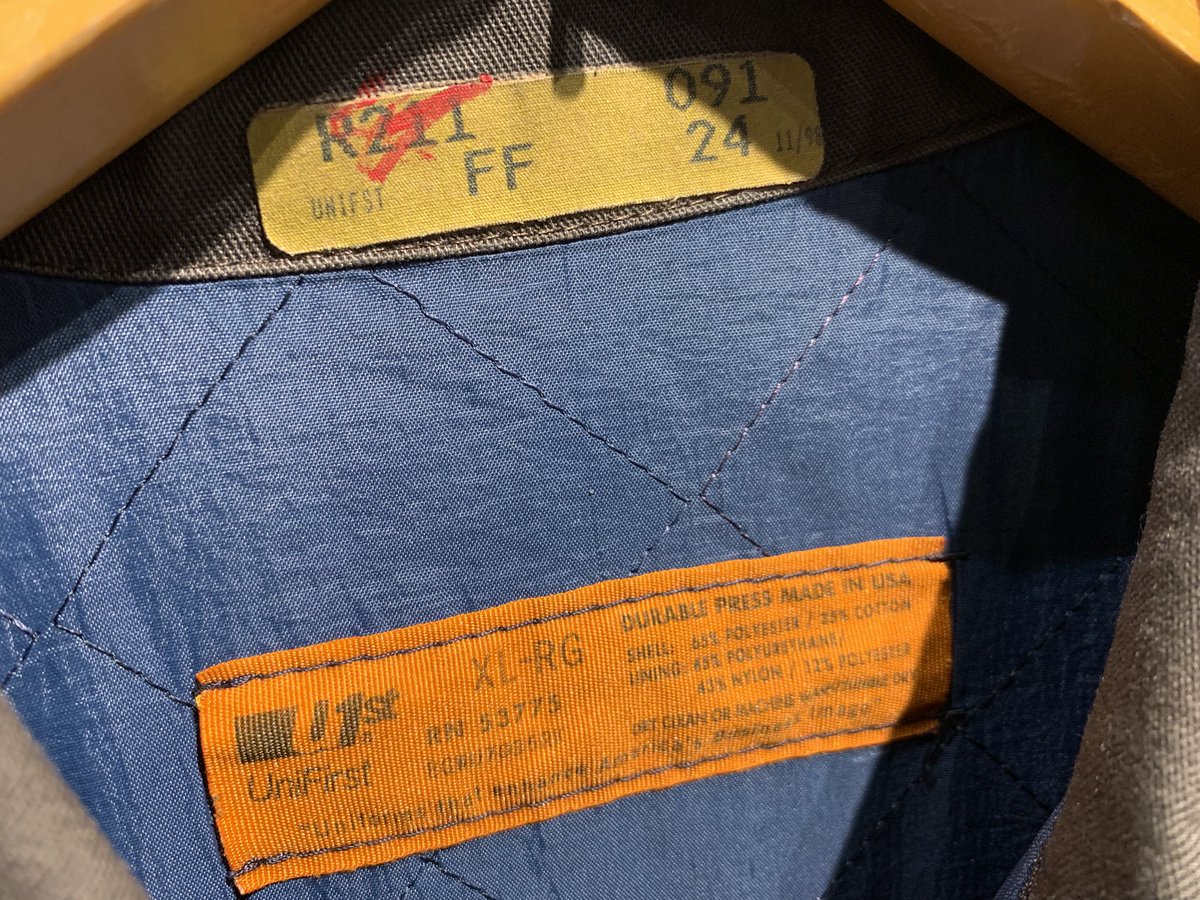 outsidekawasaki's tweet photo. USED UniFirst
Work Jacket
Made In USA 🇺🇸
Size XL
Lぐらい
Price ¥6930 Taxin
#アウトサイド川崎 #川崎 #古着 #川崎古着 #神奈川古着 #川崎古着マップ #川崎アメカジ #unifirst #ワークジャケット #アメリカ製 #madeinusa #アメカジ #アメカジコーデ https://t.co/DYyk0vnN1k