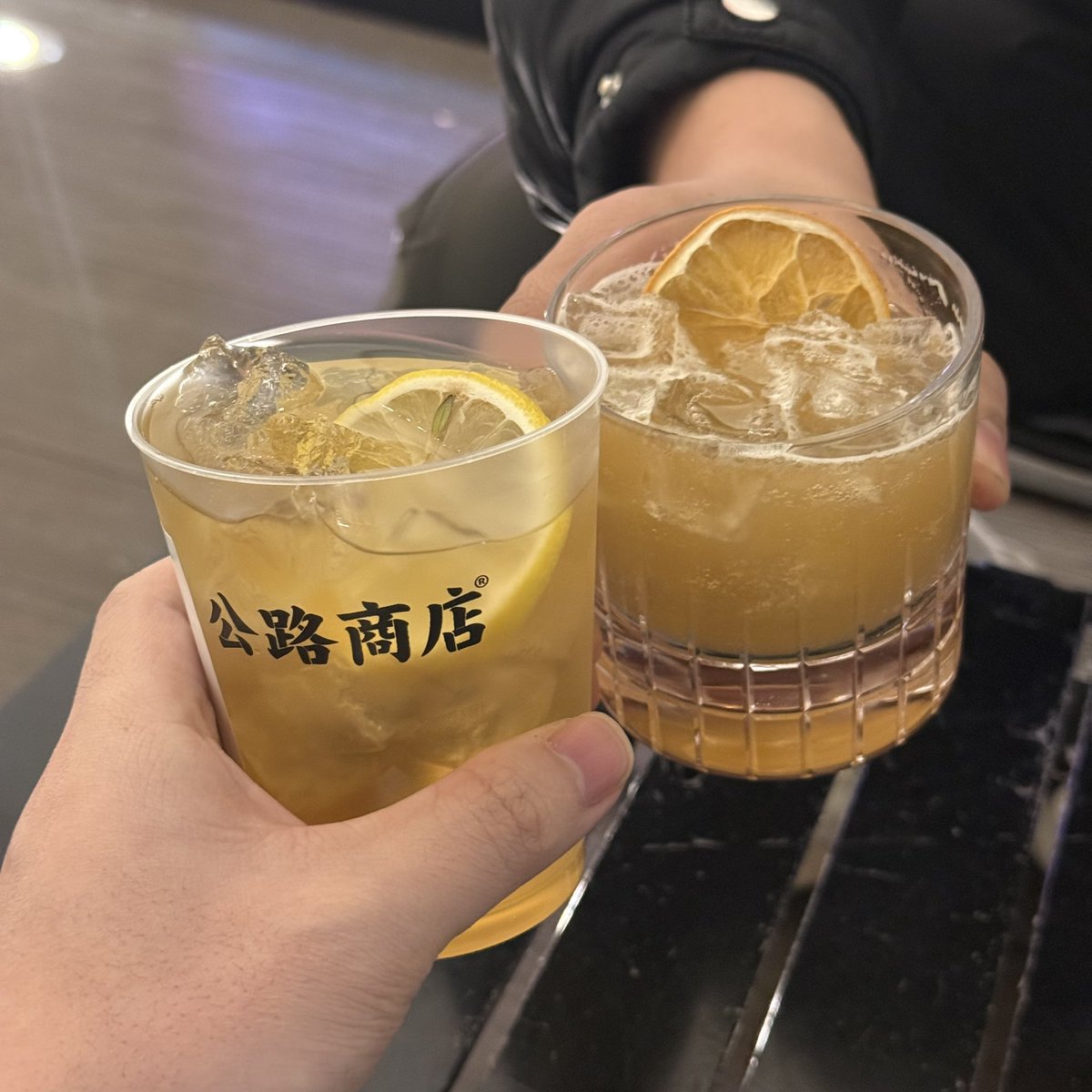 跟未来的帅哥室友一起面基啦🤣本人比照片还好看啊