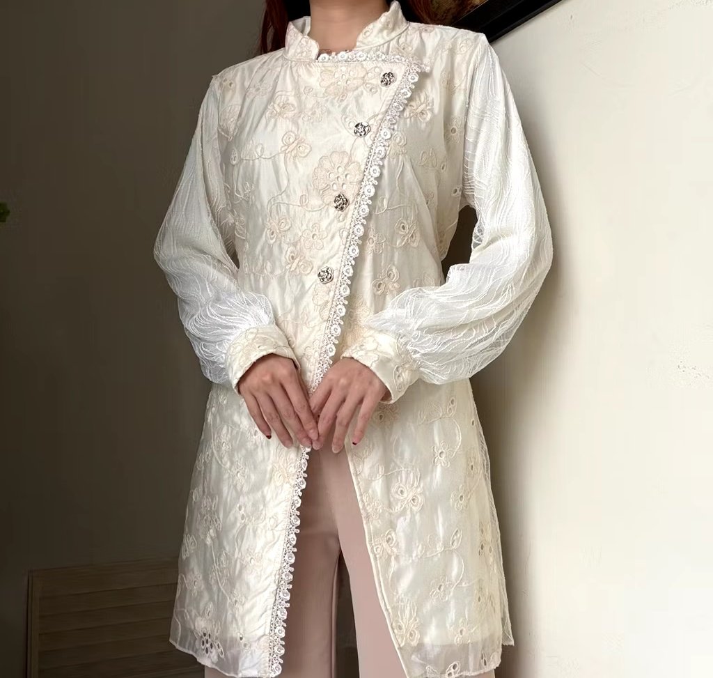 chizuokaa's tweet photo. Yang nyari baju lebaran look ELEGAN, MEWAH dan TIMELESS gausah bingung lagi yuk merapat‼️ baju lebaran ini bisa di pakai di acara apapun😍✨ https://t.co/s8r8vx0UPd