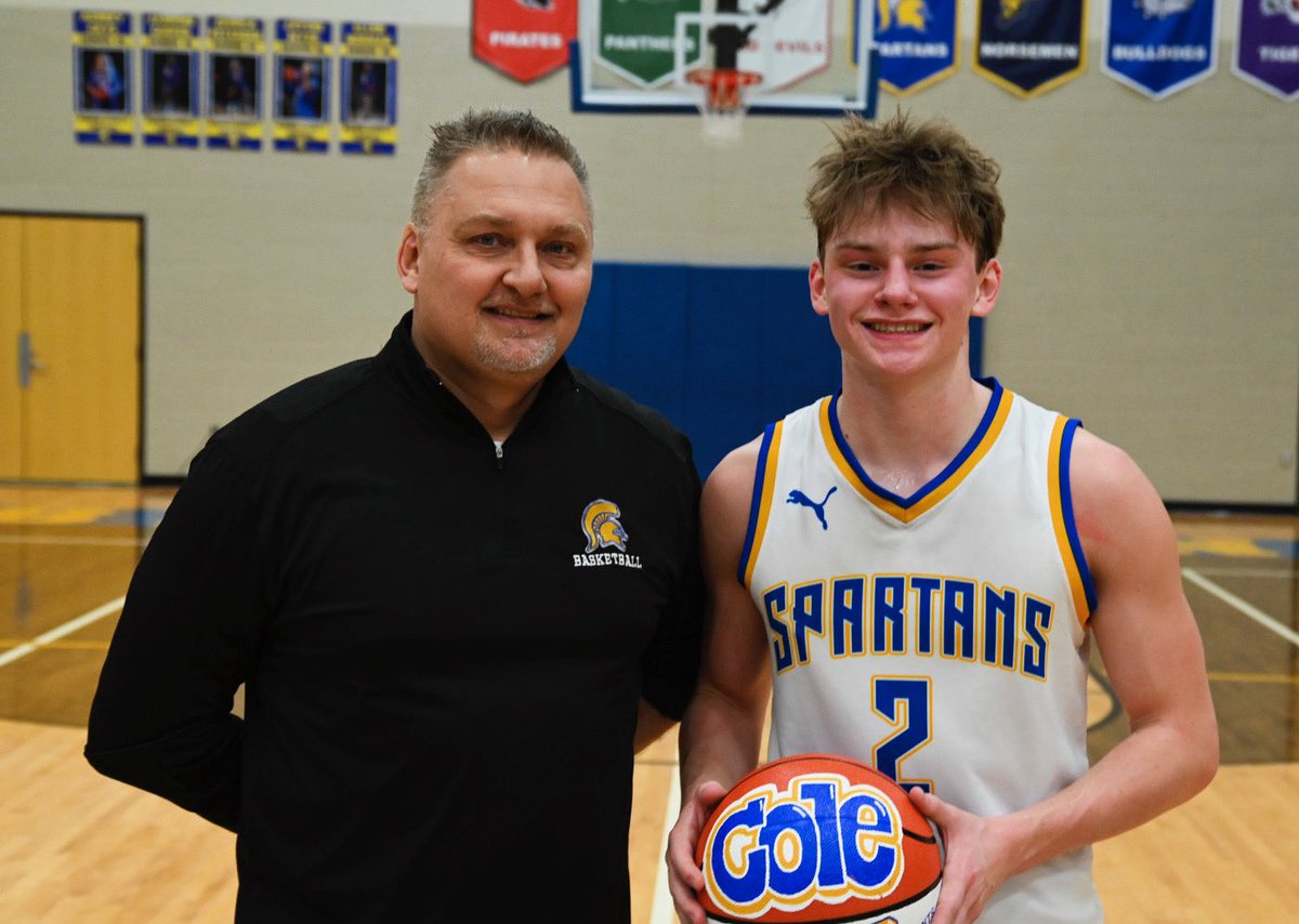 Chris VanderHaag tweet media