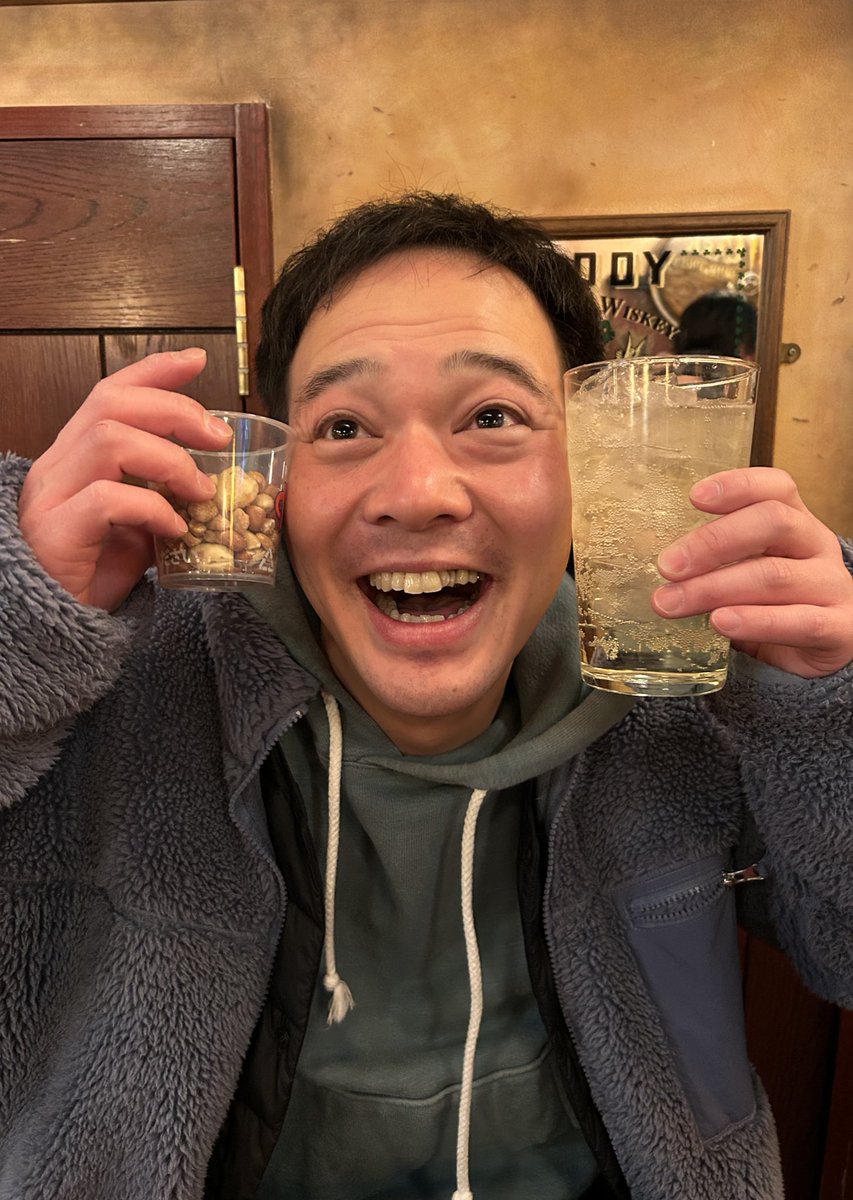 半ソボンやりました！

きく麿師匠から150点の評価が！たぶん500点満点。

終演後はお誘いいただき、新作のこと、この10日間のこと、三歩師匠のことなど、タメになる話からダメになる話まで。

末廣亭が熱い。でも今晩は駒込もアツい！

からかい…応援に来てくれた頼もしい兄さんも。

福は内扇橋