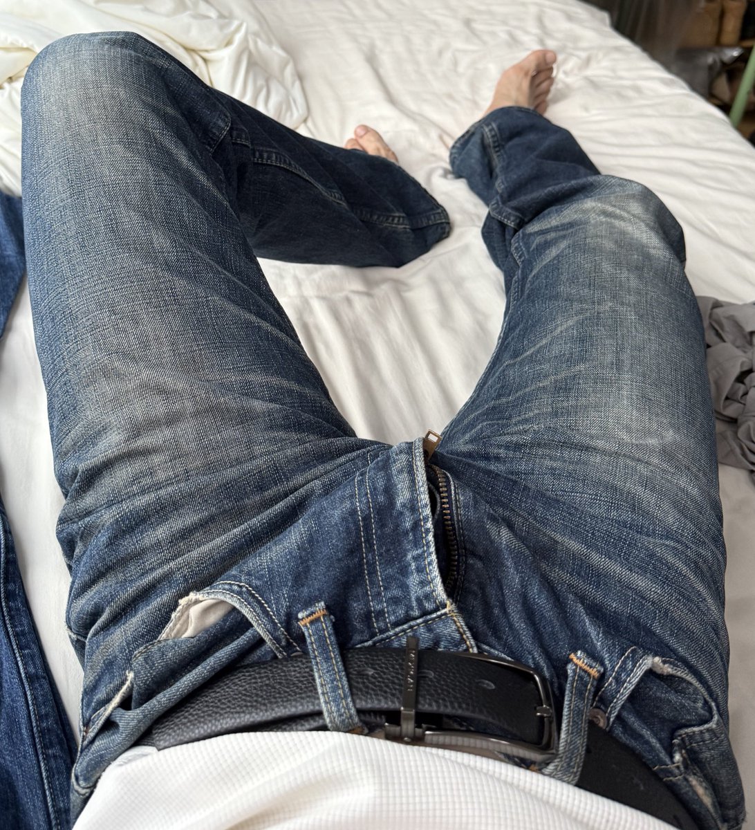 Hard_B_D's tweet photo. Lick it please https://t.co/bWbeGOvxkm
