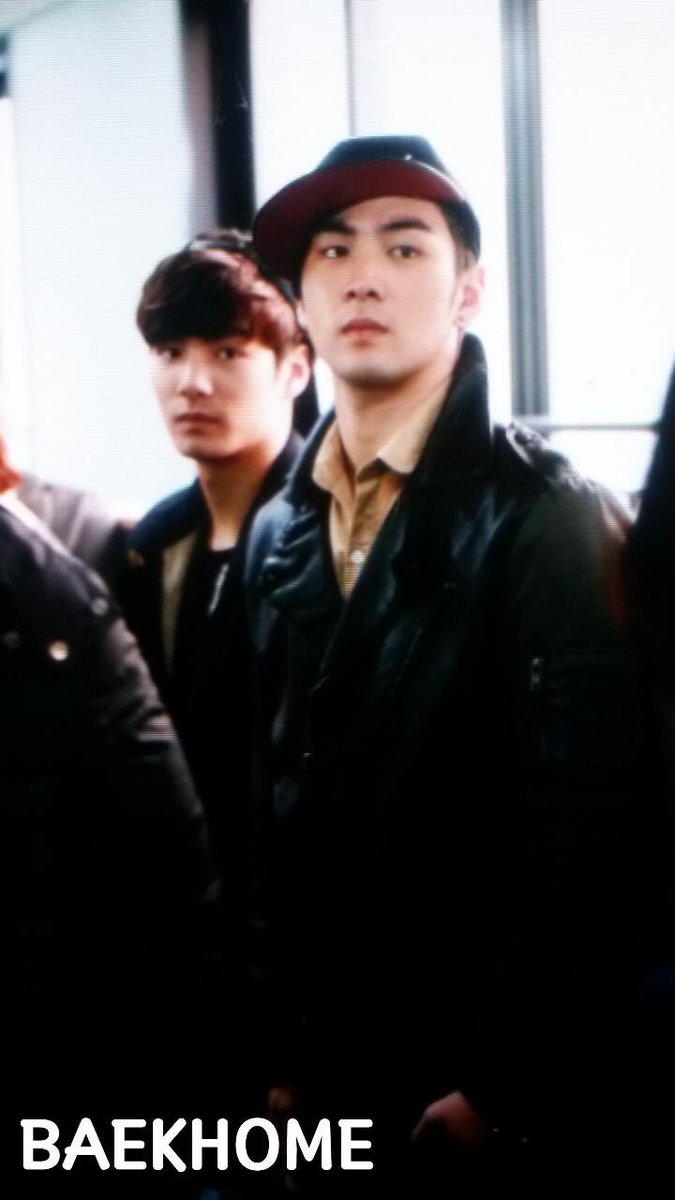 _GomChan_'s tweet image. JR and Baekho 💙

High school graduation | Military training graduation